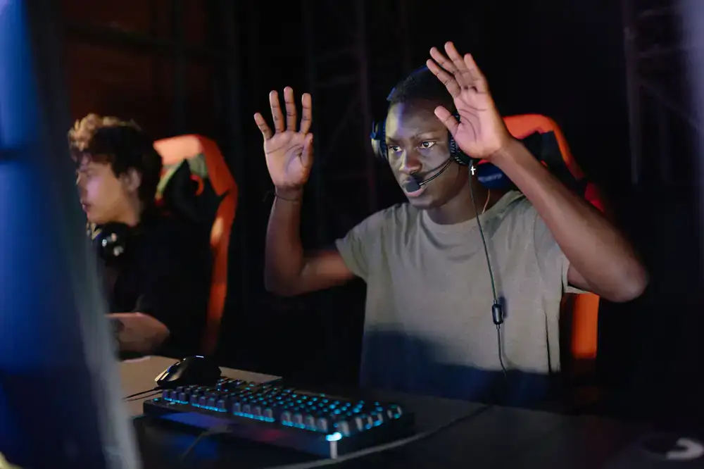 Player showing off a massive virtual catch in a tournament
